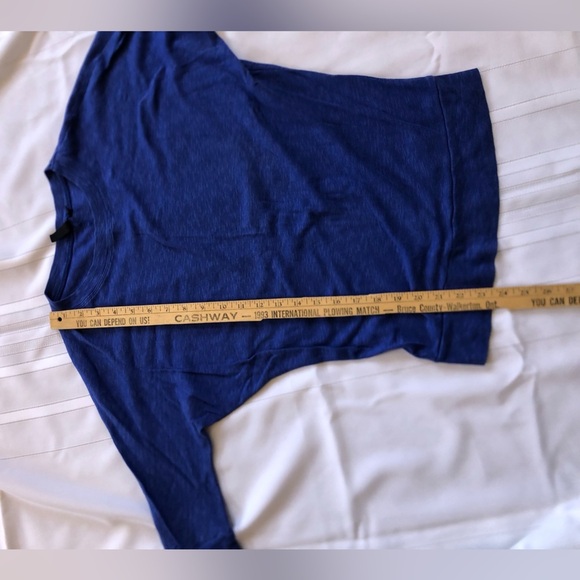 Vibrant Blue Elbow Length Sleeve Top - Picture 6 of 11